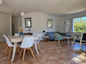 Maisons de vacances Maisonnette confort 7 pers, acces plage direct - FR-1-476-237 : photos des chambres