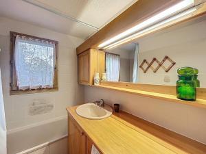 Appartements Appartement proche village, acces ski bus, vue Mont Blanc - FR-1-560-163 : photos des chambres