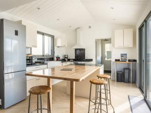 Maisons de vacances Maison spacieuse pour 8 pers. proche de la plage - FR-1-835-23 : photos des chambres