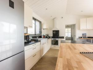 Maisons de vacances Maison spacieuse pour 8 pers. proche de la plage - FR-1-835-23 : photos des chambres