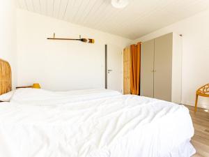 Maisons de vacances Maison spacieuse pour 8 pers. proche de la plage - FR-1-835-23 : photos des chambres