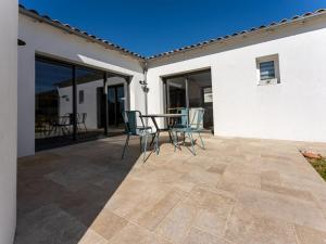 Maisons de vacances Maison spacieuse pour 8 pers. proche de la plage - FR-1-835-23 : photos des chambres