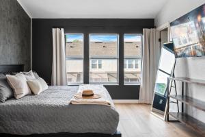 free water park-2 king suites-minutes to parks