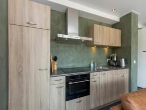 Holiday Home in Vrouwenpolder near Beach