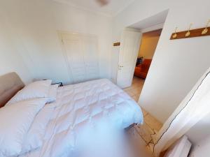 Calme 2P avec terrasse et jardin, parking et piscine - FR-1-196-382