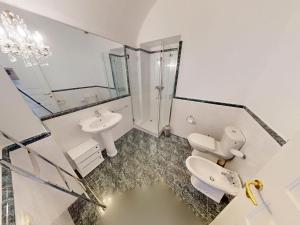 Appartements Calme 2P avec terrasse et jardin, parking et piscine - FR-1-196-382 : photos des chambres