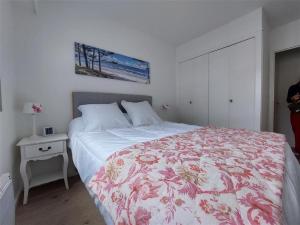 Appartements Charmant T2 Renove au Coeur de Royan - FR-1-550-95 : photos des chambres