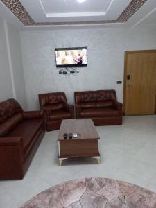 Saidia marina CARACAS WIFI Clim Piscine 100 Metre de plage