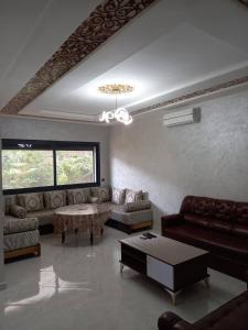 Saidia marina CARACAS WIFI Clim Piscine 100 Metre de plage