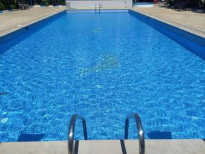 Saidia marina CARACAS WIFI Clim Piscine 100 Metre de plage