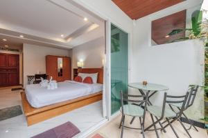 C200 Relaxing 1BR Stay Walk to Nai Harn Beach