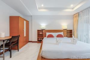 C200 Relaxing 1BR Stay Walk to Nai Harn Beach