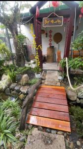 Bơ Homestay by Nhà Bên Suối