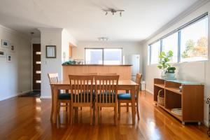 10 Tranquil Charm West Perth 2BR Parking