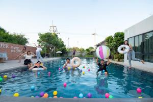 Penny - Farthing Pool Villa