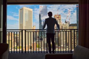 Brady Apartment Hotel Hardware Lane