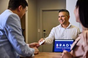 Brady Apartment Hotel Hardware Lane