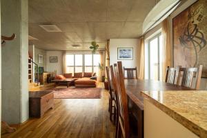 LOcelot Premium 2 floor Apartment with AC