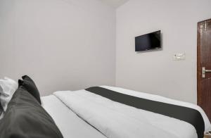 EMERGE HOTEl
