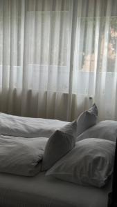 Xilis Relax and Chill Apartment, Netflix, Peaceful Location in Brasov