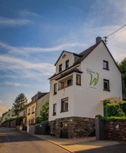 Ferienwohnungen Haus am Würzlaysteig