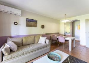 Golf de Pont Royal - appartement paisible rez de jardin - terrasse & piscine