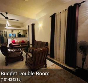 Winston Dutch Canal Villa Guest House