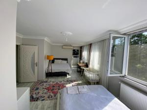 forest villa, breakfast hotel, 6 minutes from Istanbul airport - Ubytování bez kategorie ve městě Arnavutköy