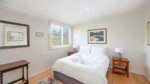 Angourie Blue 3 - Lifestyle Yamba