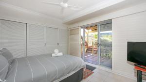 Angourie Blue 3 - Lifestyle Yamba