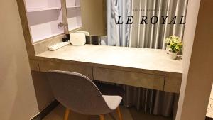 Le Royal Benson Apartment at Supermal Pakuwon