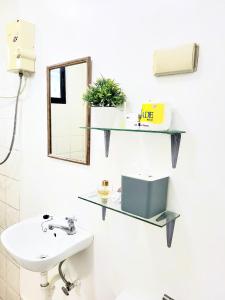 B Guest House Room Rentals