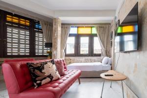 Sao Chingcha Near Khao San Road MRT 3 bathtub