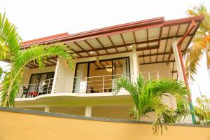 Sunrise Holiday Apartment