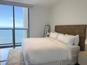 AmazINN Places Incredible views YOO Building