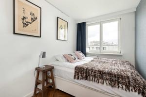 Stylish Apartment 400 m to the Beach, WiFi & Smart TV by Noclegi Renters