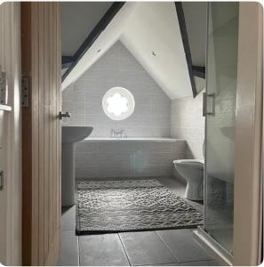 Hidden Hideaway by the Beach