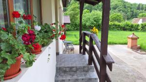 La numărul 100, Nămăești