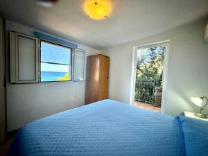 Sea View Joy Collection