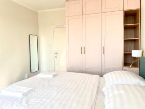 AC Apartment with Metro 3 on doorsteps, 15mins to center