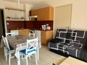 Appartements La belle vue - piscine - clim : photos des chambres