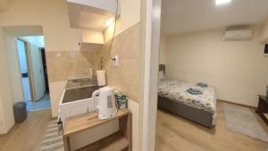 Center Point apartment