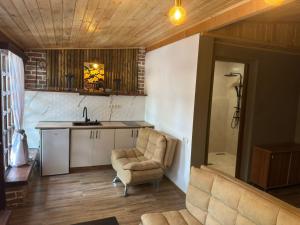 Safari House Tbilisi Wine & Family Hotel