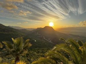 Al Qasr Villa Mountain retreat in the heart of Cortijo Cabrera