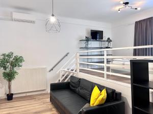 Budget Apartment by Hi5- Akácfa street