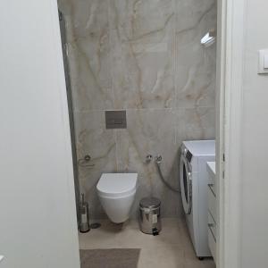 Skippers Urban Endeavor One bed lux central quiet smart cozy apart Athens