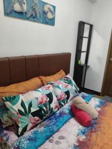 LDN Two Palm Tree Newport Home