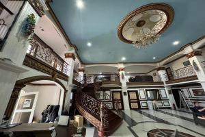 Garden Suite Hotel near Koreatown