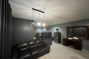 Garden Suite Hotel near Koreatown