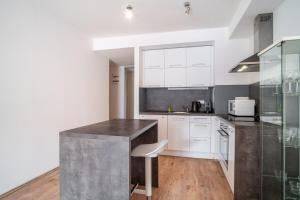 Chic Urban 1BR and Easy Parking